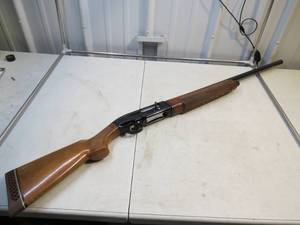 lot 7 image: Beretta A303 12 Gauge Shotgun 3 Chambering with 28 Barrell