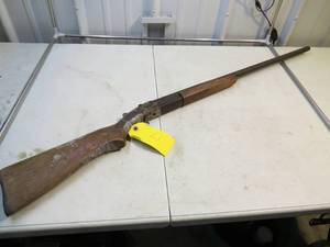 lot 17 image: Cooey Model 840 12 Gauge Parts Gun