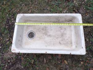 lot 95 image: Cast Iron Porcelain Sink 30