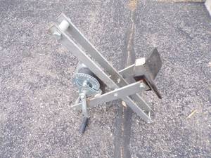 lot 130 image: Boat Winch