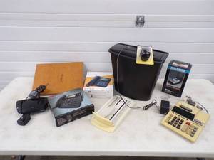 lot 173 image: Office Supplies