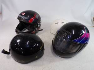 lot 177 image: 4 Helmets
