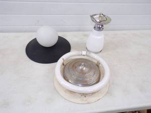 lot 43 image: Lot of 3 Vintage Lights Cool Retro Mid Modern Look
