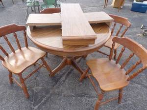 lot 58 image: Solid Wood Kitchen Table and 4 chairs