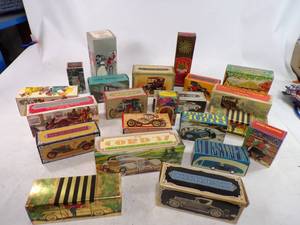lot 97 image: Lot of 22 Vintage AVON Still in Original Boxes