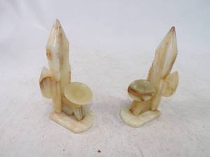 lot 96 image: Very Collectable Vintage Alabaster Bookends