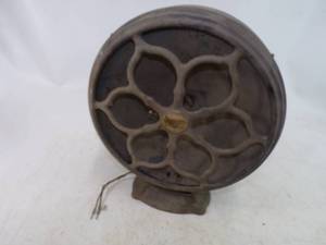 lot 83 image: Vintage Atwater Kent Speaker