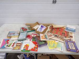 lot 184 image: Christmas Cards Stationary Norman Rockwell Prints and More