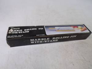 lot 193 image: Tawn Marble rolling Pin With Stand