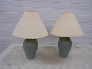 lot 224 image: Pair of Living Room Lamps