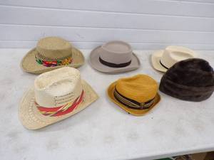 lot 225 image: Vintage Hats