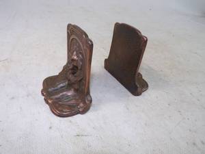 lot 235 image: Antique Brass Lion Book Ends