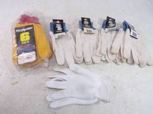 lot 249 image: 8 Pairs of Garden Gloves
