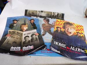 lot 267 image: 5 Vintage 1992 Hardees Home Alone 2 Movie Posters 17 x 25