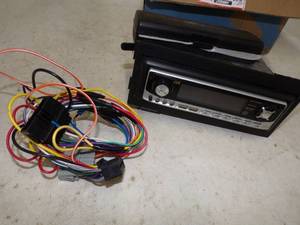 lot 278 image: Vintage JVC Radio with Removable Front