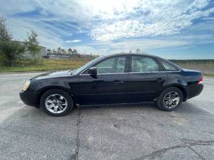 lot 18B image: 2006 Mercury Montego Luxury
