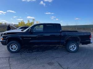 lot 17A image: 2000 Dodge Dakota Sport Plus - 4X4