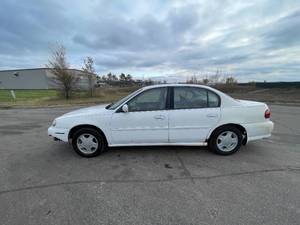 lot 25A image: 2000 Chevrolet Malibu LS