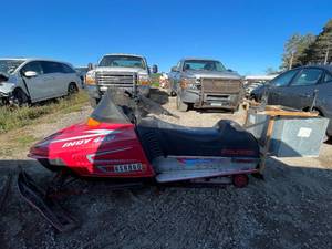 lot 16D image: 1994 Polaris Indy 440 - SNOWMOBILE