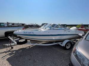 lot 18G image: 1993 Seaswirl 175 SE Boat