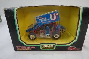 lot 16 image: World of Outlaws sprinter car