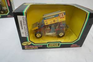 lot 18 image: World of Outlaws sprinter car