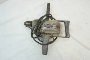 lot 33 image: Zepher drill