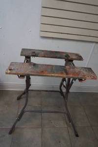 lot 81 image: Workstation bench