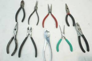 lot 85 image: Pliers