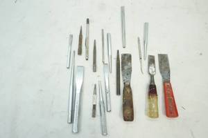 lot 86 image: Punches