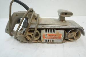 lot 102 image: Black and Decker Belt sander