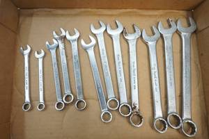 lot 106 image: Par-X wrenches