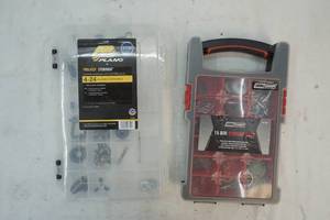 lot 121 image: Hardware