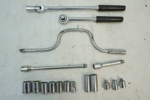 lot 125 image: ratchets