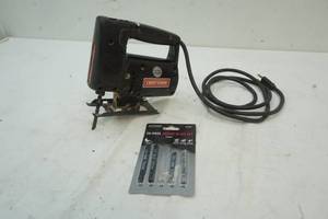 lot 134 image: Craftsman jig saw