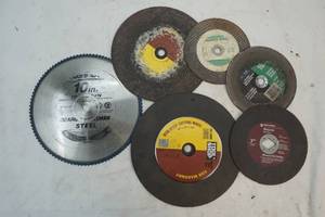 lot 137 image: Masonry blades