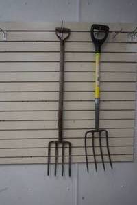 lot 159 image: 2 Potato Pickers