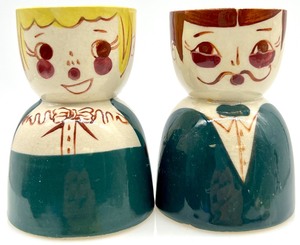 lot 151 image: Vintage Pair of NAPCO S & P Shaker and Egg Cups Set & Girl and Boy Double Egg Cup