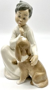 lot 166 image: LLADRO Shh Quiet Dog Collectible Porcelain Figurine # 4522