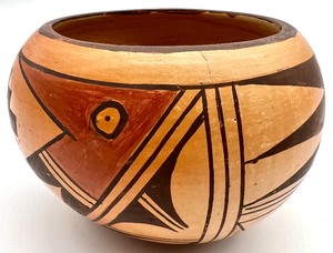 lot 176 image: Aztec Native Pottery and Folk Art Pieces including a NAN Signed Vase and More