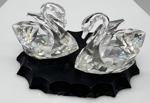 lot 327 image: Swarovski Crystal Swan Pair