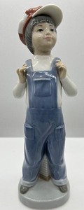 lot 328 image: LLadro - Boy from Madrid - #4898