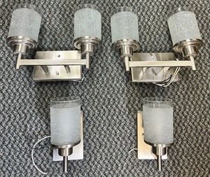 lot 332 image: 2 Pairs of Wall Sconces