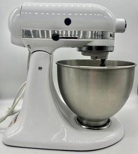 lot 248 image: White Kitchen Aid Stand Mixer with Bowl and Attachments