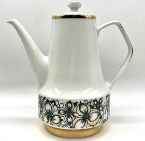 lot 249 image: Set of CHODZIEZ 1960s Made in Poland Porcelain Dinner and TeaCoffee Service, Hand Painted French Porcelain Planter & RICHARD GINORI Italian  Plates and Espresso Cup