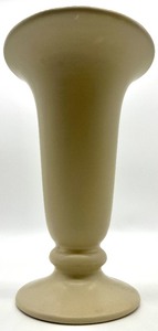 lot 267 image: Vintage HAEGER Floral Vase with Original Tag