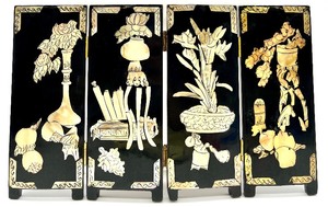 lot 291 image: Small Table Top Vintage 4 Panel Asian Screens