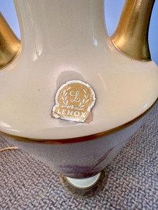 lot 309 image: Vintage Pair of LENOX Iris Lamps with Lampshades