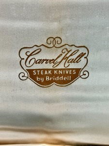 lot 314 image: Vintage Set of CARVEL HALL Steak Knives by BRIDDELL in Box