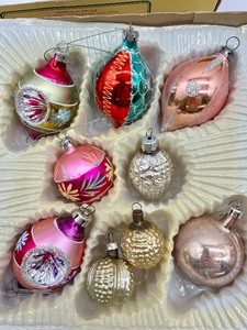 lot 14 image: Vintage Mercury Glass and other Glass Christmas Ornaments is a Variety of Styles and Shapes
